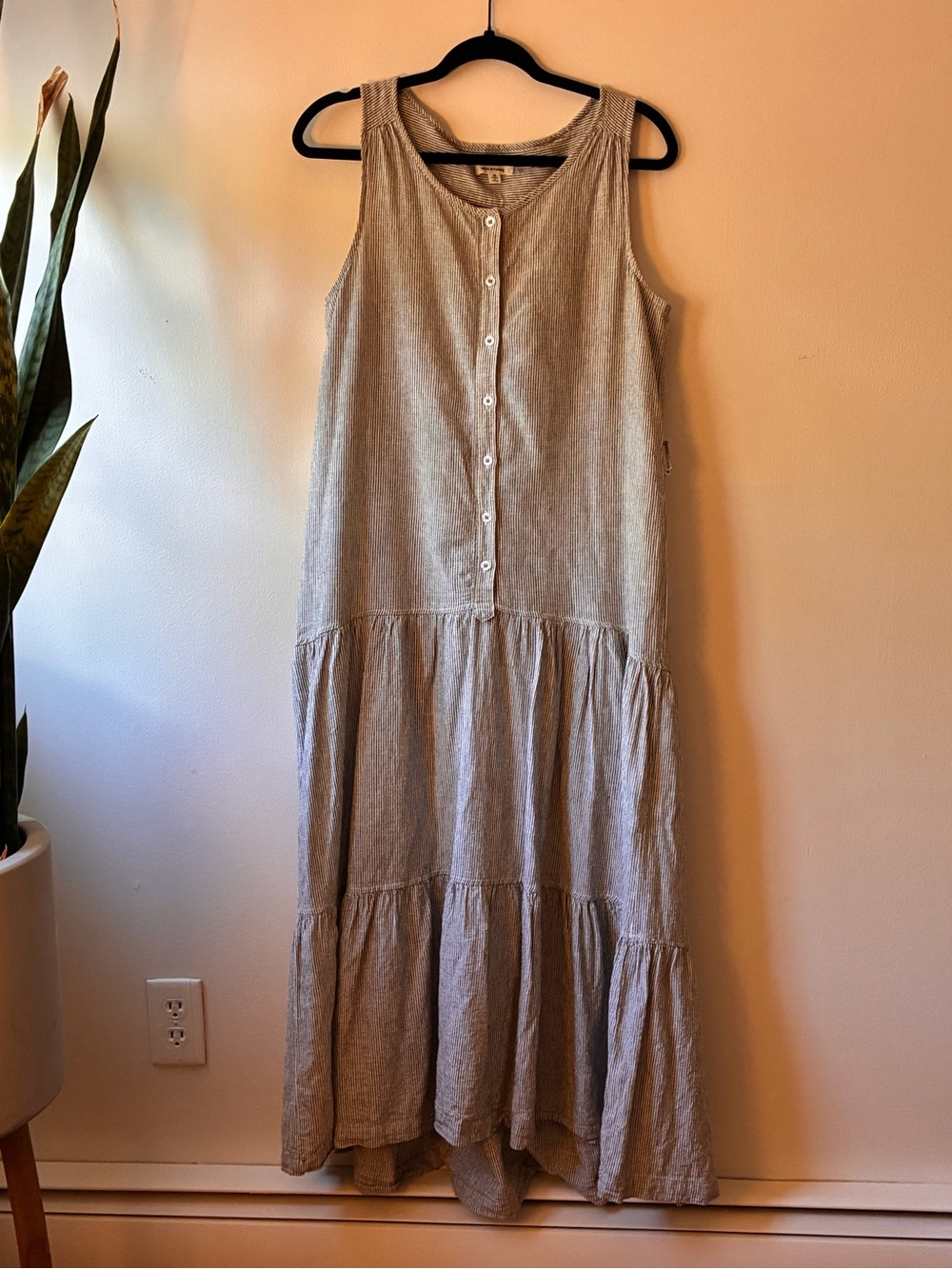 Max Studio Sleeveless Button-Front Tiered Maxi Dress in green and white